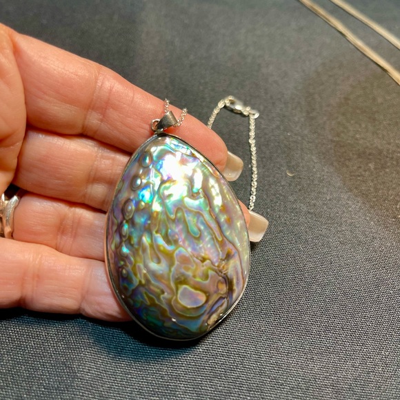 Abalone Shell and Sterling Pendant - Picture 5 of 6